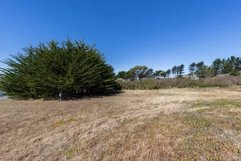 225 Los Santos Dr, Bodega Bay, CA 94923 photo 9