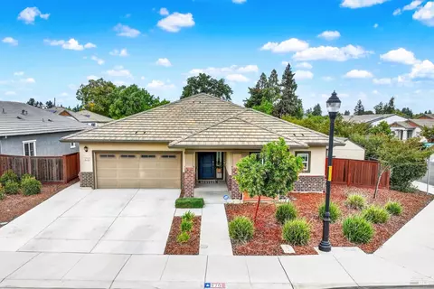 970 Camelia Dr, Dixon, CA 95620
