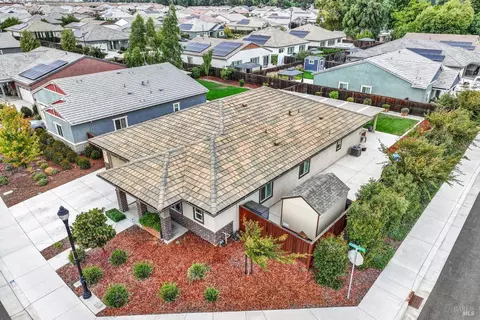 View/Area - 970 Camelia Dr, Dixon, CA 95620 photo 5 of 7
