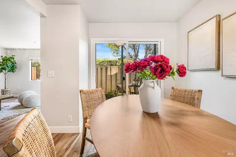 Dining - 2 Fielding Cir, Mill Valley, CA 94941 photo 3 of 3