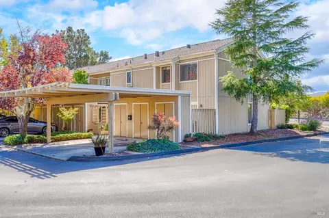 Exterior - 2 Fielding Cir, Mill Valley, CA 94941 photo 5 of 8