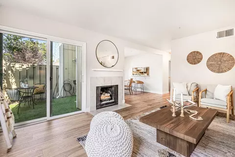 Living - 2 Fielding Cir, Mill Valley, CA 94941 photo 3 of 4