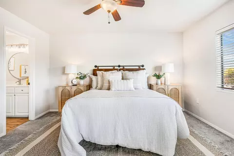 Bedroom - 2 Fielding Cir, Mill Valley, CA 94941 photo 3 of 7