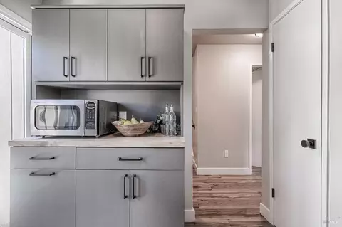 Kitchen - 2 Fielding Cir, Mill Valley, CA 94941 photo 3 of 5