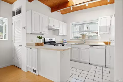 16 Main Dock, Sausalito, CA 94965 photo 10