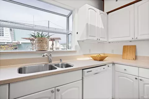 16 Main Dock, Sausalito, CA 94965 photo 11