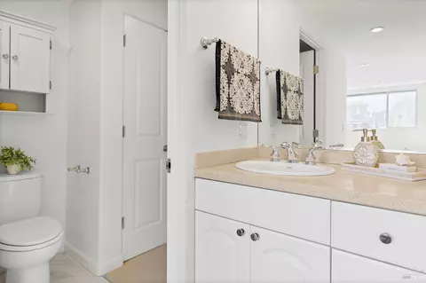16 Main Dock, Sausalito, CA 94965 photo 24