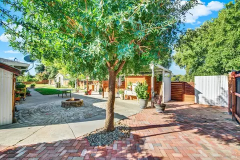 Exterior - 4650 Udell Rd, Vacaville, CA 95688 photo 3 of 26