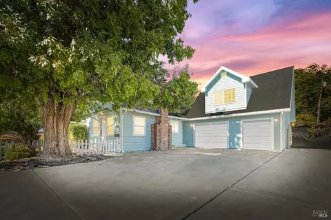 700 W A St, Dixon, CA 95620