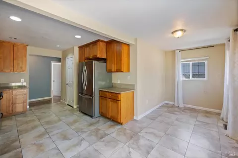 700 W A St, Dixon, CA 95620 photo 22