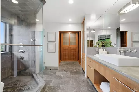 Bath - 205 Elinor Ave, Mill Valley, CA 94941 photo 3 of 8