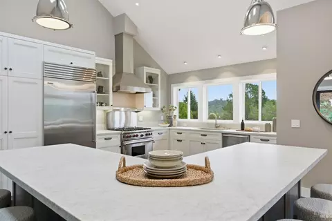 Kitchen - 205 Elinor Ave, Mill Valley, CA 94941 photo 4 of 6