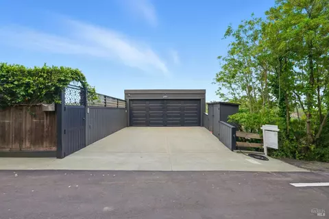 205 Elinor Ave, Mill Valley, CA 94941