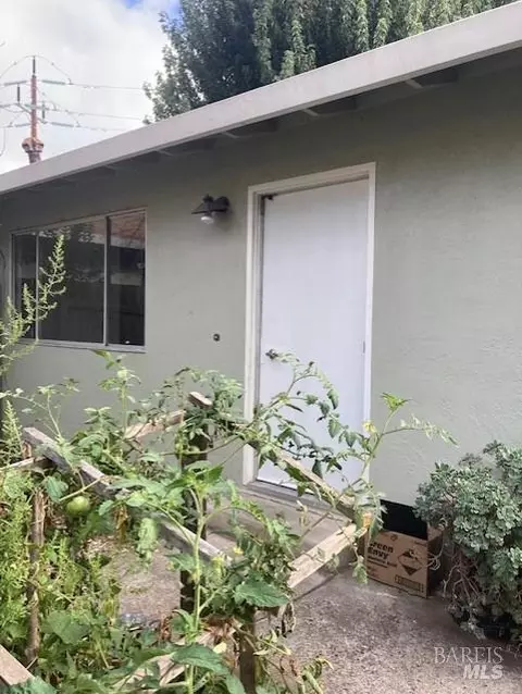 1633-1635 Ignacio Blvd, Novato, CA 94949 photo 3
