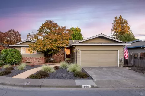 780 Hoen Ct, Santa Rosa, CA 95405