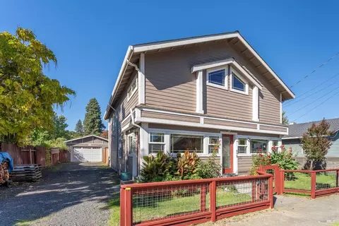 372 Coast St, Willits, CA 95490 photo 2