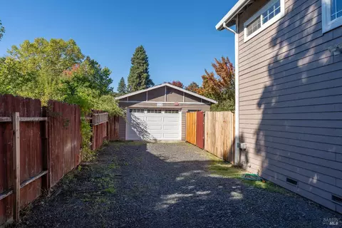 372 Coast St, Willits, CA 95490 photo 38