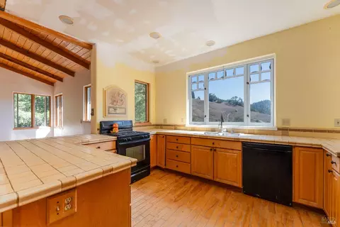 4070 Williams Ranch Rd, Willits, CA 95490 photo 7