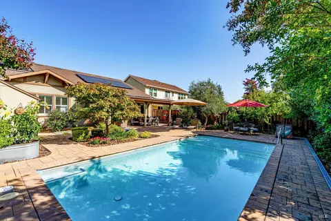 Exterior - 2067 Morlan Dr, Napa, CA 94558 photo 9 of 11