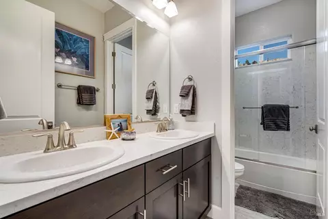 Bath - 2067 Morlan Dr, Napa, CA 94558 photo 1 of 3