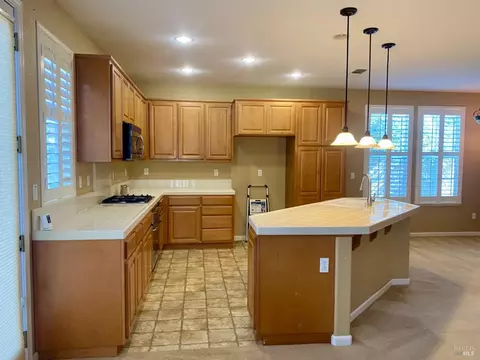 4658 Lapis Ct, Fairfield, CA 94534 photo 9