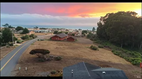 317 Los Santos Dr, Bodega Bay, CA 94923