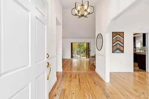 6167 Tamara Ln, Windsor, CA 95492 photo 4