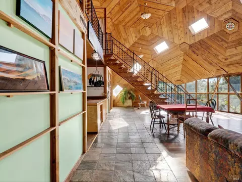 Entry Way - 2333 Guntley Rd, Philo, CA 95466 photo 1 of 3