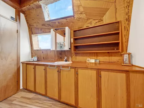 Bath - 2333 Guntley Rd, Philo, CA 95466 photo 2 of 3
