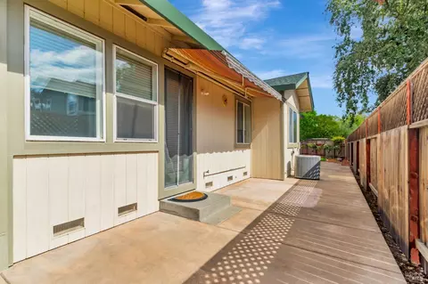 1101 Rochioli Dr, Windsor, CA 95492 photo 13