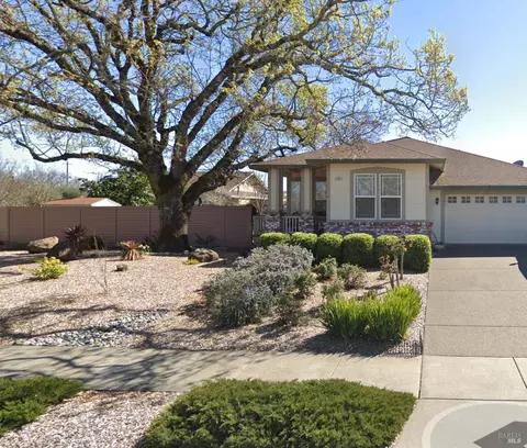 1101 Rochioli Dr, Windsor, CA 95492 photo 2