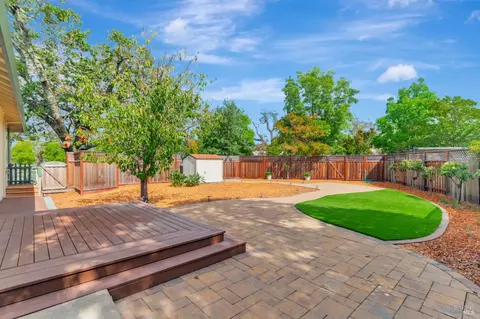 1101 Rochioli Dr, Windsor, CA 95492 photo 11