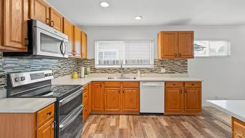 Kitchen - 259 Bowline Dr, Vacaville, CA 95687 photo 3 of 5