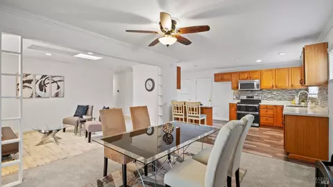 Dining - 259 Bowline Dr, Vacaville, CA 95687 photo 3 of 4