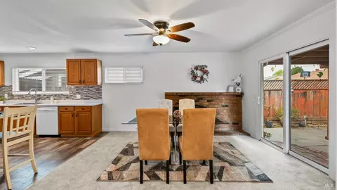 Dining - 259 Bowline Dr, Vacaville, CA 95687 photo 1 of 4