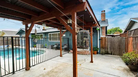 Exterior - 259 Bowline Dr, Vacaville, CA 95687 photo 6 of 10