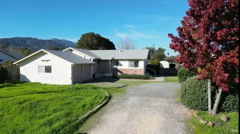 1129 Elm Ave, Sonoma, CA 95476