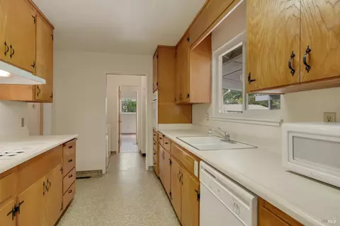311 Dechene Ave, Sonoma, CA 95476 photo 14