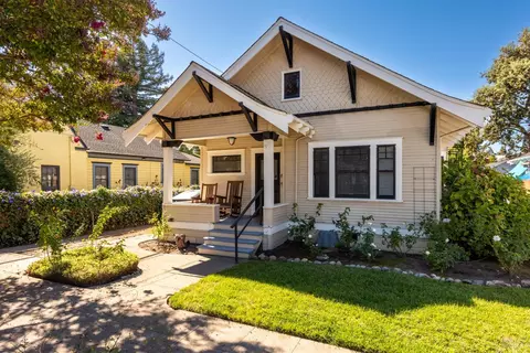 1117 Glenn St, Santa Rosa, CA 95401