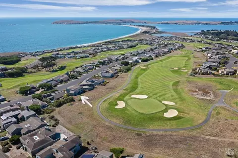 20890 Heron Dr, Bodega Bay, CA 94923