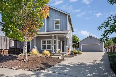1724 Palomino Ct, Healdsburg, CA 95448