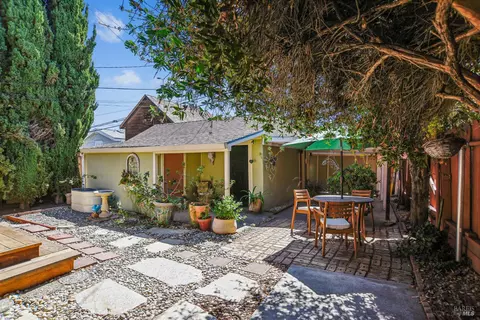 Exterior - 935 Virginia St, Vallejo, CA 94590 photo 5 of 5