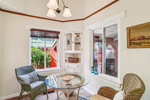 Dining - 935 Virginia St, Vallejo, CA 94590 photo 4 of 5