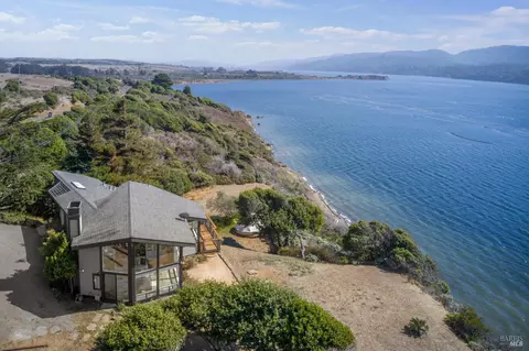 17523 Highway 1, Marshall, CA 94940