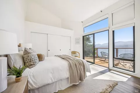 Bedroom - 17523 Highway 1, Marshall, CA 94940 photo 1 of 6