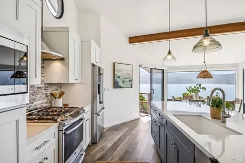 Kitchen - 17523 Highway 1, Marshall, CA 94940 photo 5 of 5