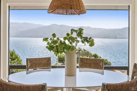 Dining - 17523 Highway 1, Marshall, CA 94940 photo 3 of 3