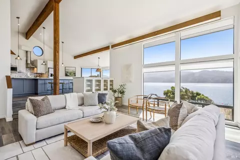 Living - 17523 Highway 1, Marshall, CA 94940 photo 2 of 4