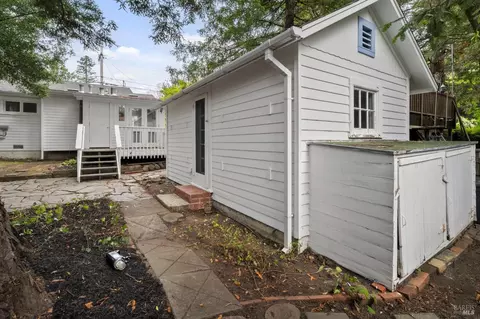 Exterior - 32 Mountain View Ave, Mill Valley, CA 94941 photo 5 of 11