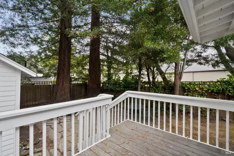Exterior - 32 Mountain View Ave, Mill Valley, CA 94941 photo 2 of 11